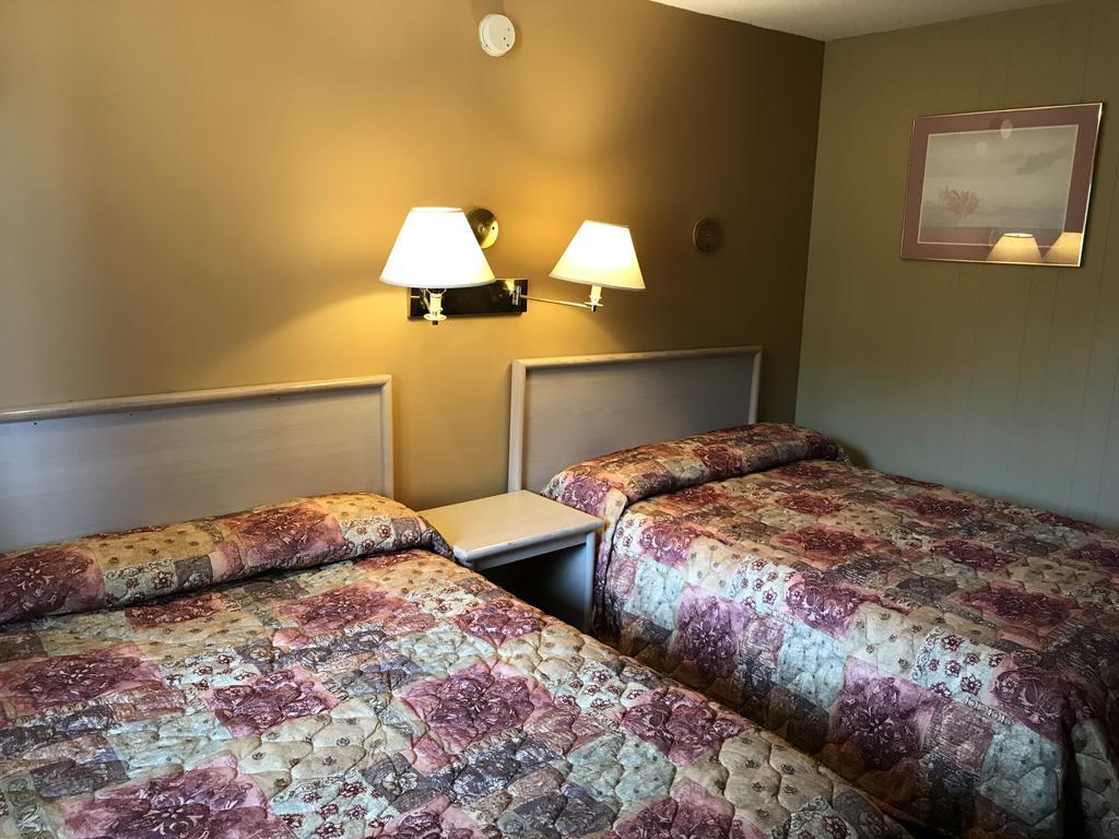 Polson Park Motel Vernon Ngoại thất bức ảnh