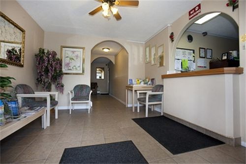 Polson Park Motel Vernon Ngoại thất bức ảnh