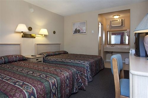 Polson Park Motel Vernon Ngoại thất bức ảnh