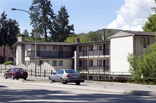 Polson Park Motel Vernon Ngoại thất bức ảnh